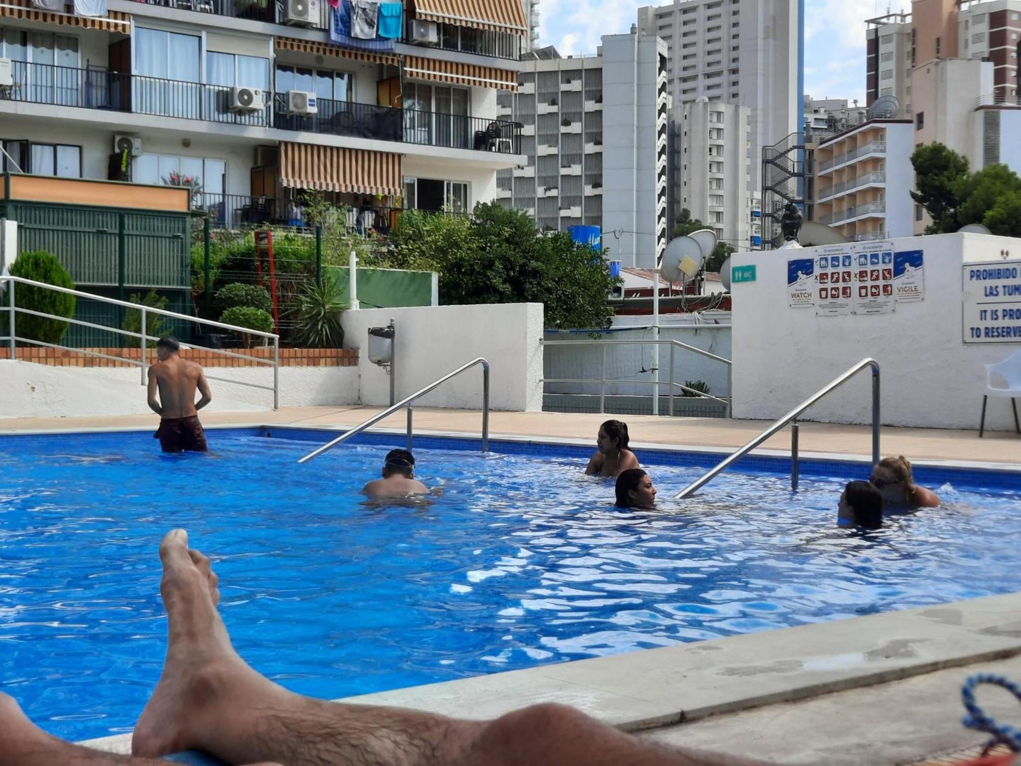 Happy Loix Wifi Aa Garage Piscina Benidorm Eksteriør billede